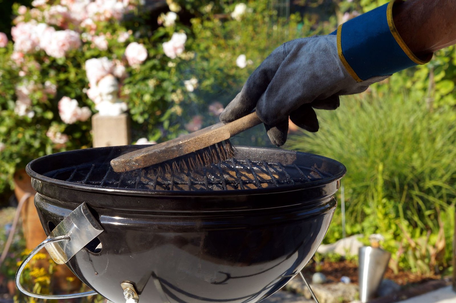 How To Clean Your Charcoal Barbecue Grills